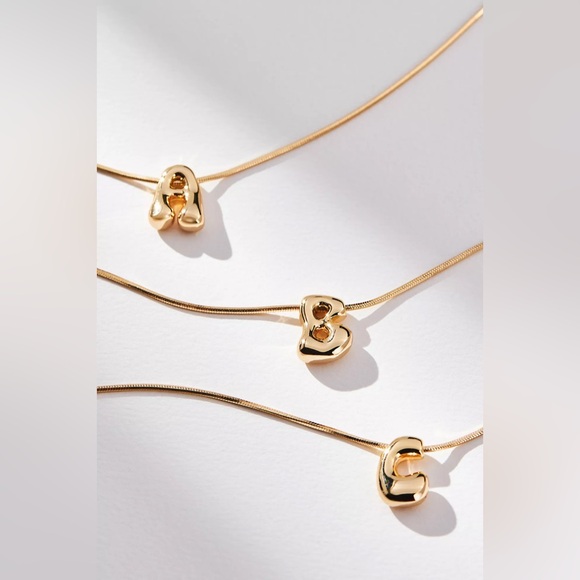 NWT Gold-Plated Mini Bubble Letter Monogram Necklace - Picture 2 of 3